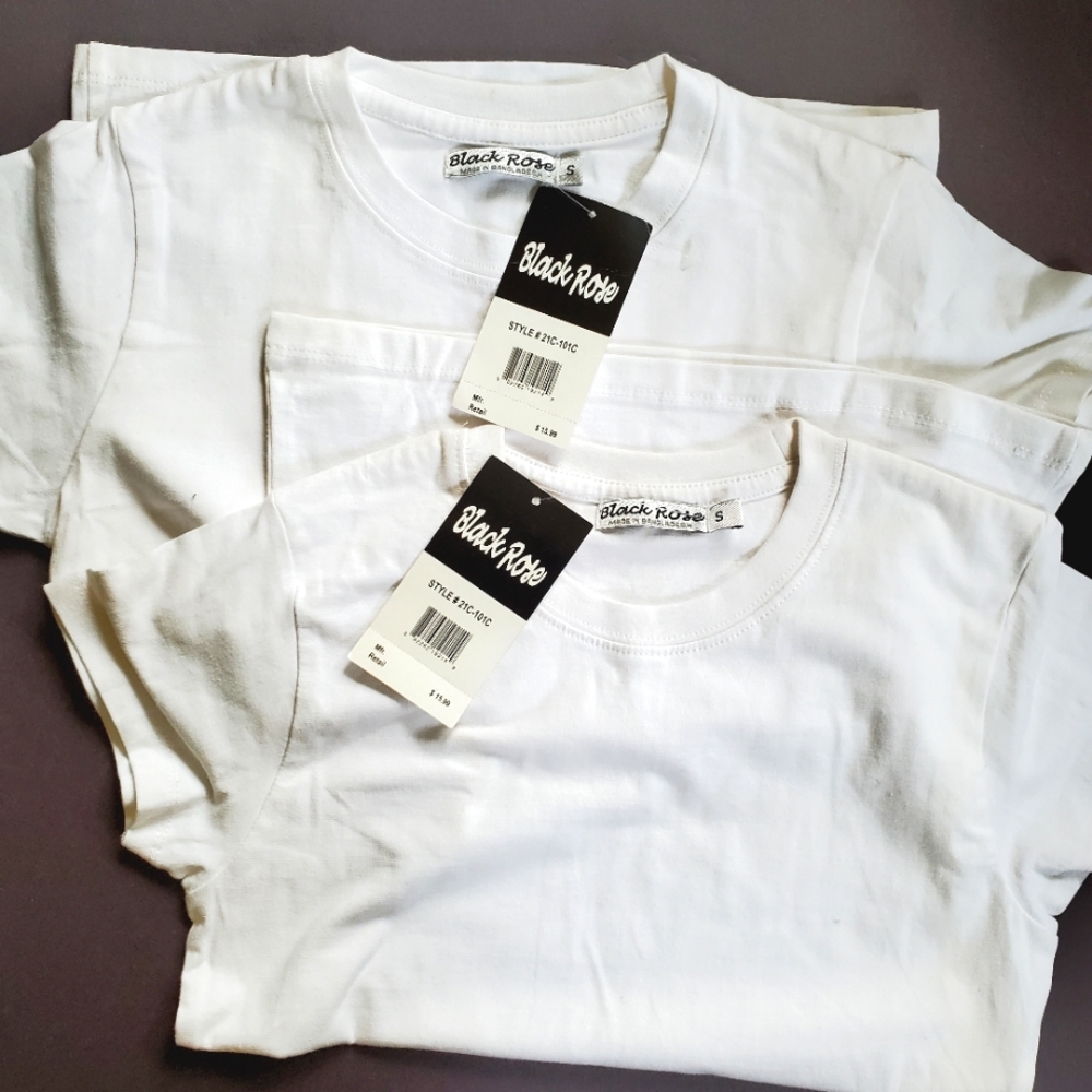 2 white t-shirt